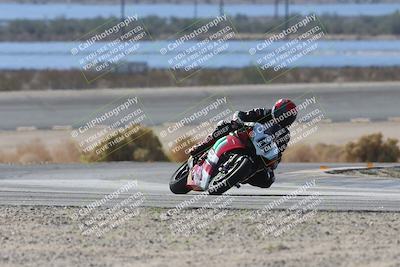 media/Nov-16-2025-Race Pace (Sun) [[8c5fa54630]]/Verified Riders/3-Turn 14 (1045am)/